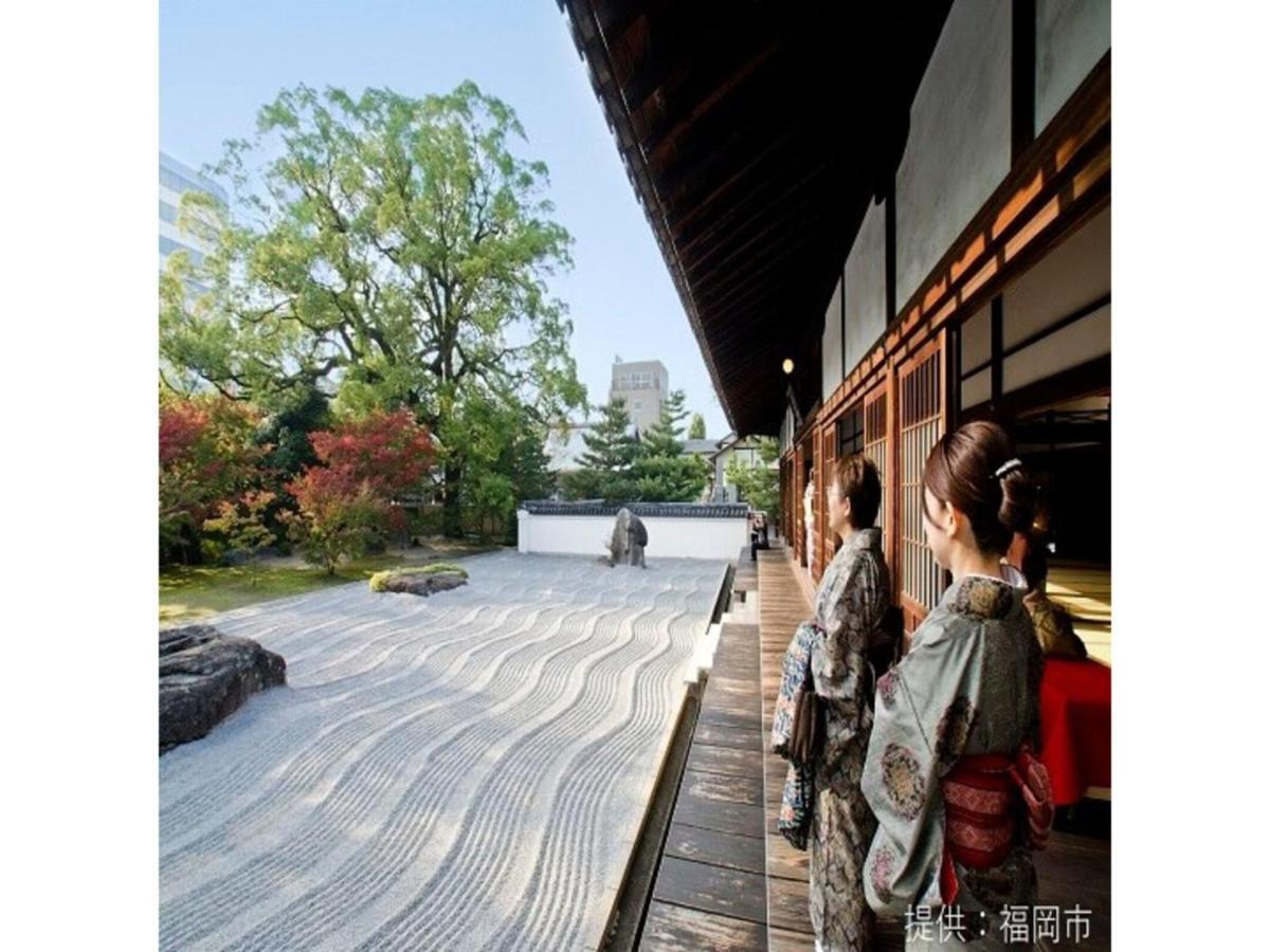 Court Hotel Fukuoka Tenjin - Vacation Stay 42334V Exteriör bild